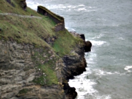 [picture: Ruins of Tintagel Castle 8: Down to the sea]