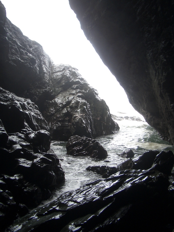 [Picture: Merlin’s Cave 9: The tide coming in]