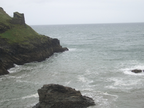 [Picture: Ruins of Tintagel Castle 15: Looking out to sea]