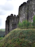 [picture: Restormel Castle 6: Curtain wall]