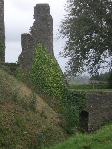 [Picture: Restormel Castle 5: The Gatehouse 3]