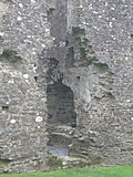 [Picture: Restormel Castle 31: Crumbling masonry]