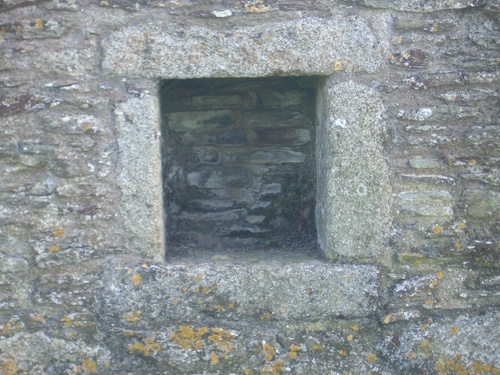 [Picture: Pendennis Castle 17: Square niche]