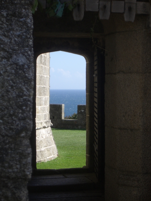 [Picture: Pendennis Castle 25: Castle view]