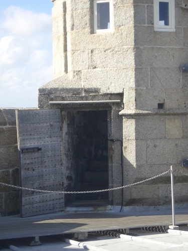 [Picture: Pendennis Castle 47: Castle turret door]