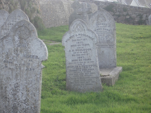 [Picture: Cornish graveyard 2]