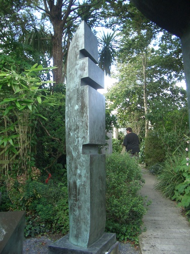 [Picture: Barbara Hepworth Musem & Sculpture Gallery 14: a rectangular one.]