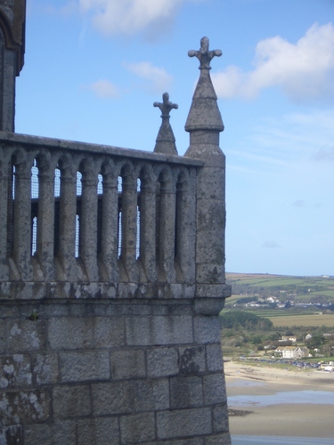 [Picture: Gothic balcony]