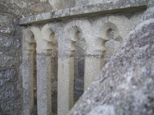 [Picture: Stone newel posts 2]