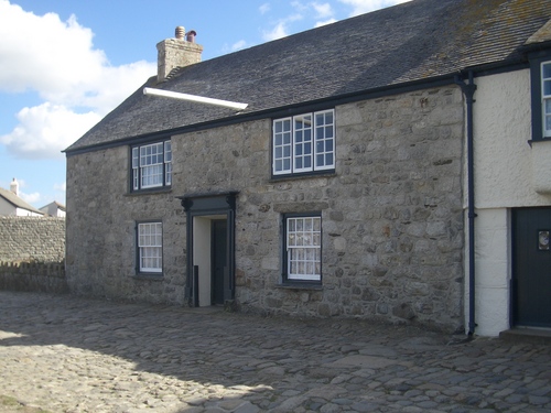 [Picture: Castle cottages 2]