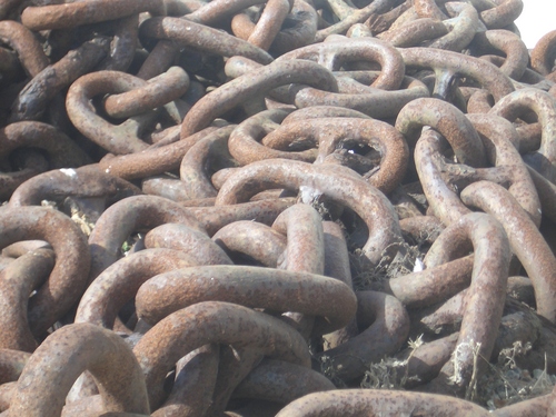 [Picture: Anchor chain]