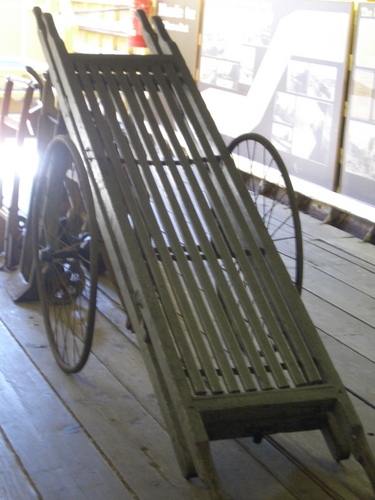 [Picture: hand cart]