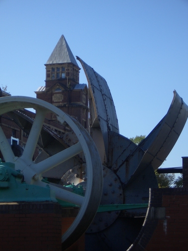 [Picture: Turbine outside mill]