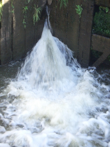 [Picture: Canal lock gates for panorama: 5]