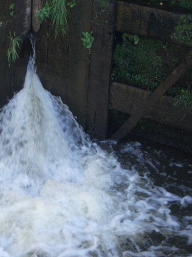 [Picture: Canal lock gates for panorama: 6]