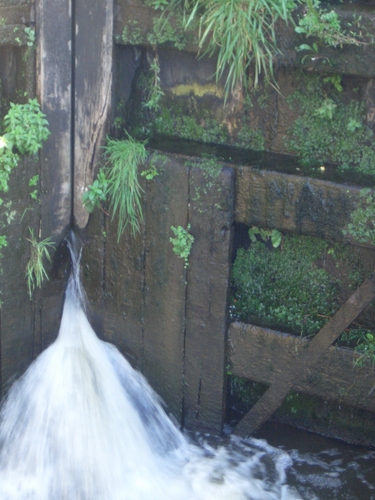 [Picture: Canal lock gates for panorama: 7]