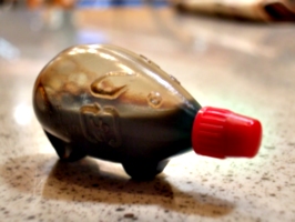 [picture: Little Soy Sauce Pig 3]
