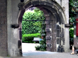 [picture: Stone arch 1]