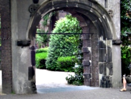 [picture: Stone arch 2]