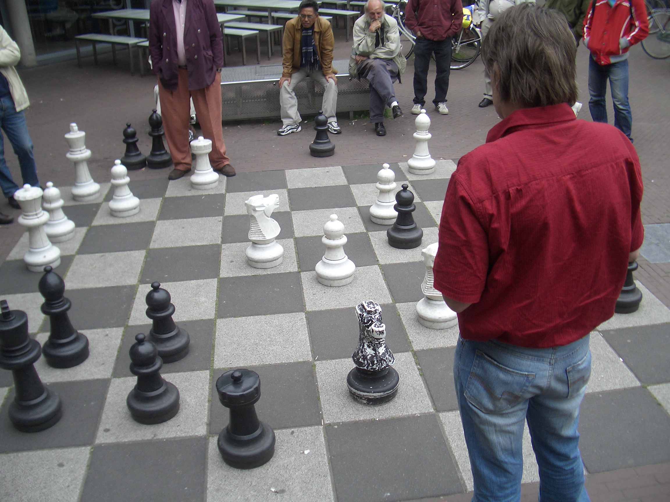 [Picture: Playing chess in Amsterdam]