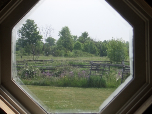 [Picture: Octagonal window 6]