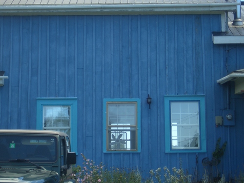 [Picture: Blue house 2]