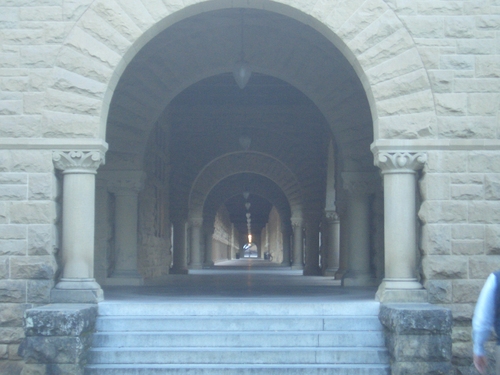 [Picture: Receding cloister]