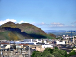 [picture: Edinburgh from the castle 6]