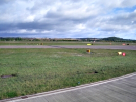 [picture: Edinburgh airport runway]