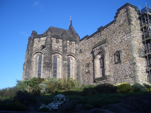 [Picture: Castle chapel from the outside]