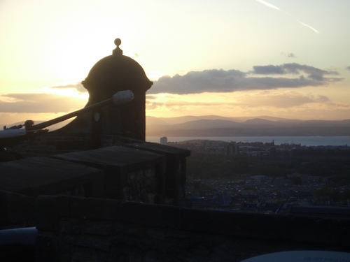 [Picture: Sunset over Edinburgh 3]