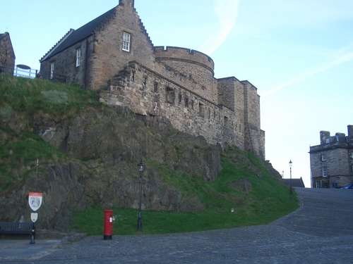 [Picture: Edinburgh Castle Round Tower]