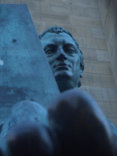 [Picture: Statue: David Hume 2]