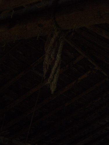 [Picture: Rope in the barn 5]