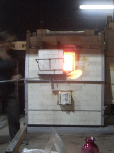 [Picture: Glass Kiln]