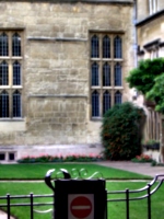 [picture: Exeter College courtyard]