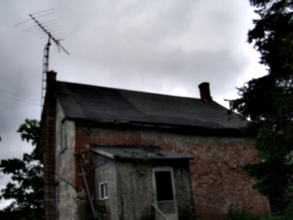 [picture: Back of the house]