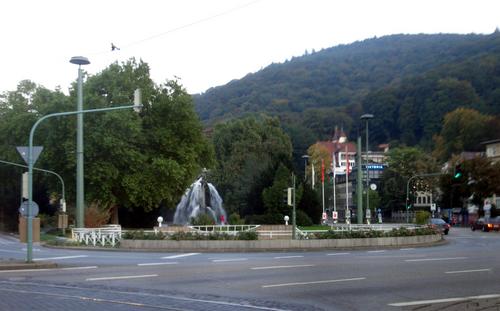 [Picture: Traffic Circle with Fountain]