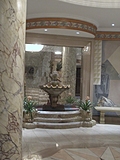 [Picture: Hotel lobby: marble fountain]