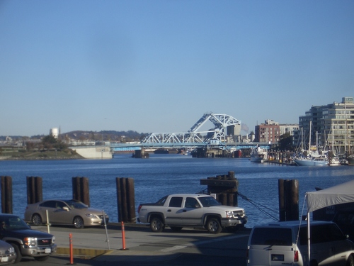 [Picture: Swing bridge 2]