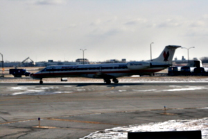 [picture: Chicago airport: American Airlines aeroplane 1]
