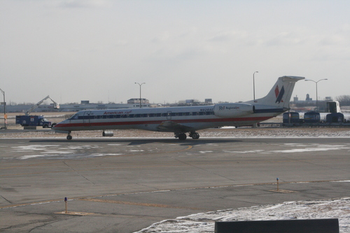 [Picture: Chicago airport: American Airlines aeroplane 1]