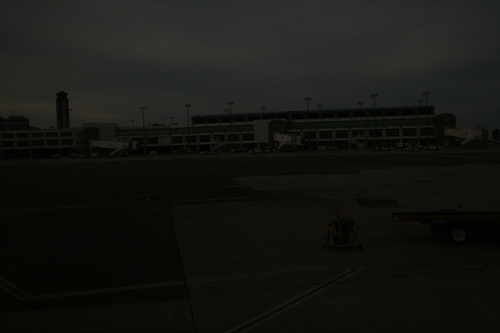 [Picture: New Orleans Airport 1]