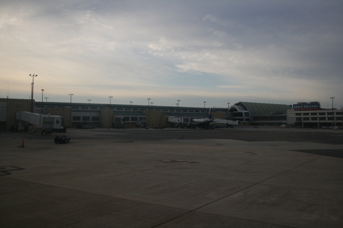 [Picture: New Orleans Airport 2]