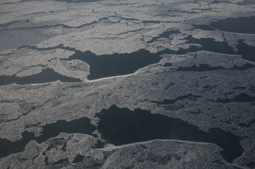 [Picture: Ice and Clouds on the Great Lakes 17]