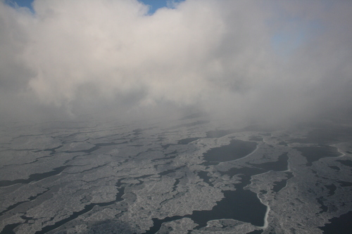 [Picture: Ice and Clouds on the Great Lakes 21]