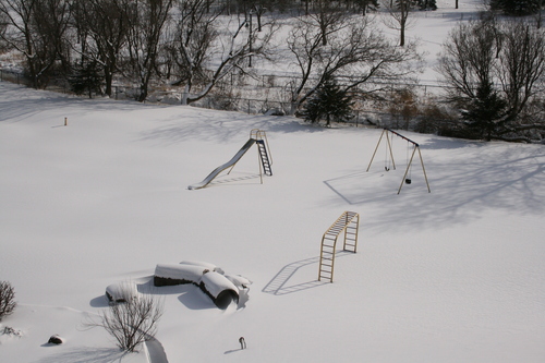 [Picture: No-one on the slide today 3]