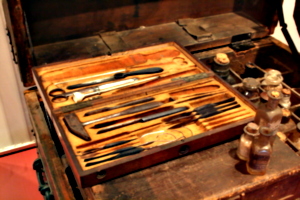 [picture: Surgeon's Chest with Medicine and Post-Mortem Dissection Equipment 1]