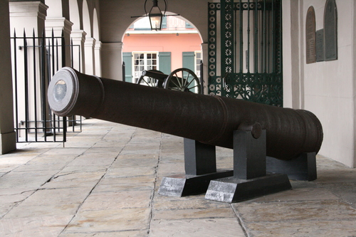 [Picture: Cannon 3]