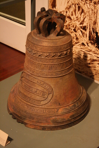 [Picture: Fountainebleau Plantation Bell  2]